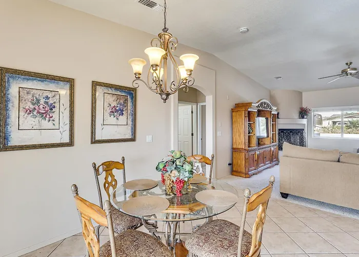 Private Pool, 3 Mi To Water! Havasu Ferienhaus *